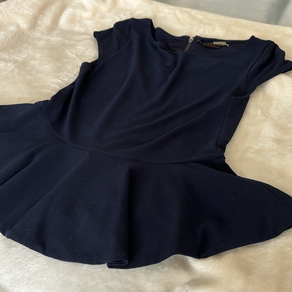 Alice + Olivia Navy Peplum Top Size Small - Picture 3 of 7